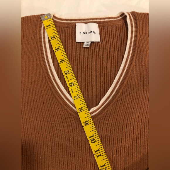 Pink Rose khaki & white, XL, long sleeve waist crop sweater - Picture 9 of 12